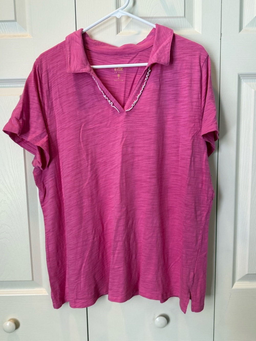 # Belle by Kim Gravel XL Pink Collared V-Neck Short Sleeve Top